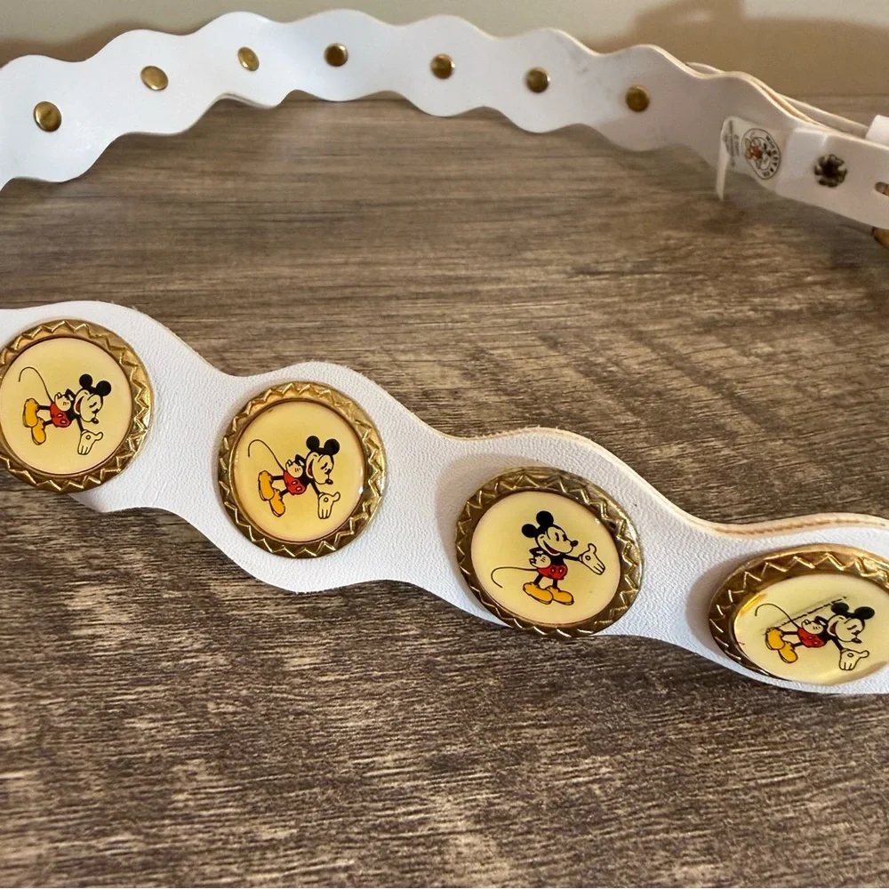 Vintage Disney Mickey & Co Belt Youth? Medium/Large White Simulated Leather